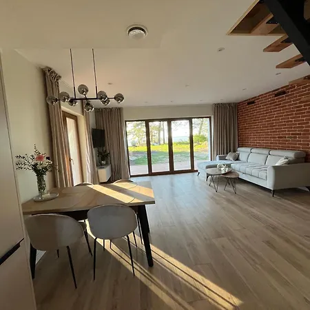 בית נופש Na Skarpie - Wypoczynek Z Widokiem Na Zalew - פרומבורק